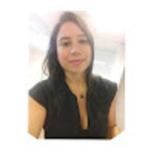 Meet your Posher, Cinthia